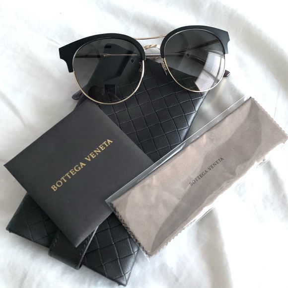 Bottega Veneta Accessories - NEW Bottega Veneta Metal Mirrored Cat-eye Frame Sunglasses